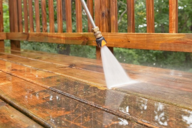 mississauga pressure washing near me | Shiners Win Shiners Window and Gutter Cleaning