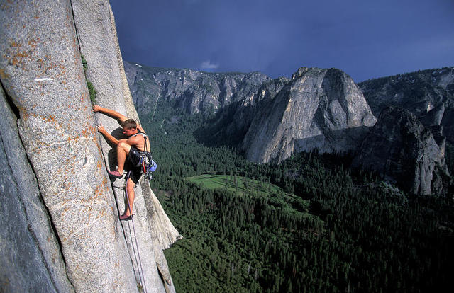 rock-climbing-on-el-capitan-in-yosemite-corey-rich PLC pictures