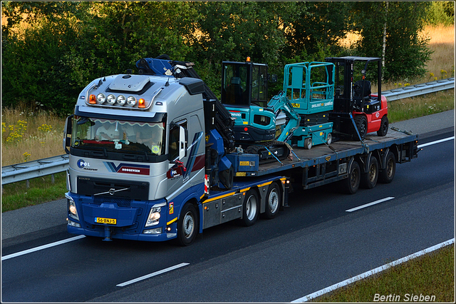 DSC 0837-border 30-07-2022 Truckstar