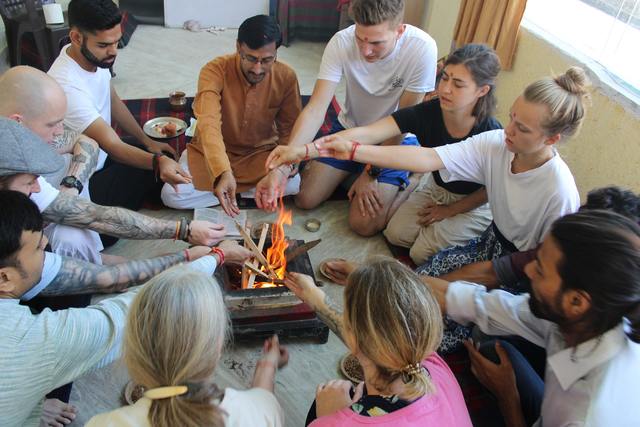 yoga-teacher-training-rishikesh (1) 500 Hour Yoga Teacher Training: Sri Yoga Ashram Rishikesh