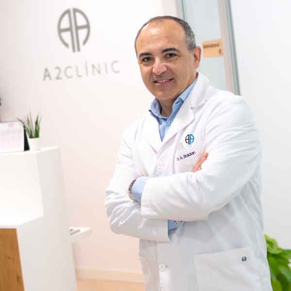 dr-antoni-roldan-cirujano-palstico-en-barcelona a2clinic