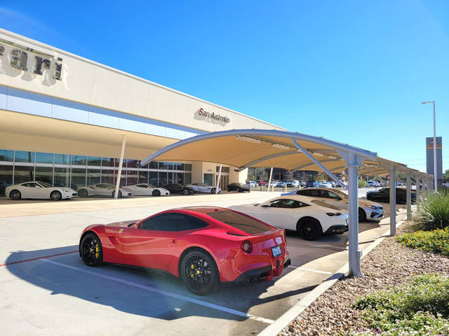 Reliable Outdoor Shading Solutions by Shade Pro Picture Box