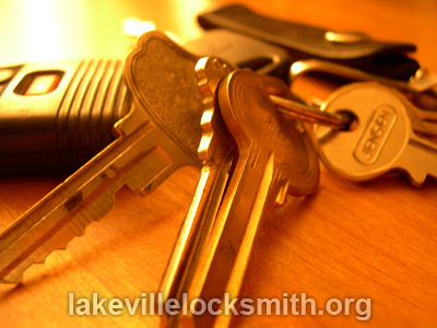 Lakeville-emergency-locksmith Lakeville Lucky Locksmith