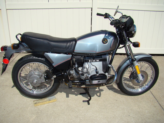DSC02871 6207703 '84 BMW R80ST Running "Project" B. Bike was apart; we are reassembling, Rebuild Carbs, get motor started.