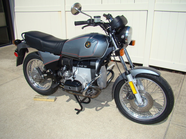 DSC02872 6207703 '84 BMW R80ST Running "Project" B. Bike was apart; we are reassembling, Rebuild Carbs, get motor started.