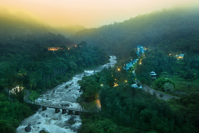 Honeymoon resorts in Munnar Rivulet