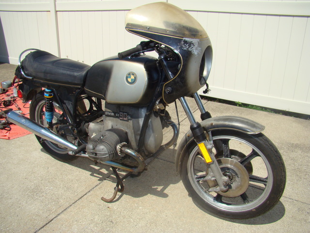 DSC03010 4950212 -1974 BMW R90S, Silver Smoke. Barn Find, Project Bike. 98% complete.