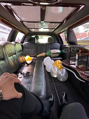 markham airport limo Ella's Limos