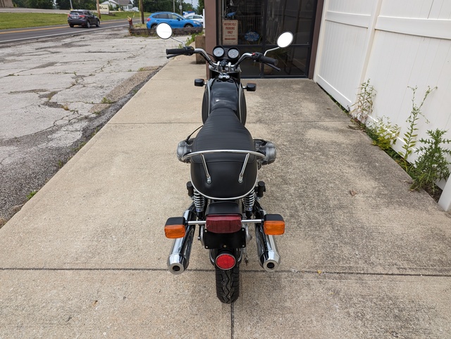 4970212 (8) 4970212 1976 BMW R90/6, BLACK. 10K SERVICE, NEW BATTERY, TIRES & EXHAUST, REBUILD FORKS, CARBS.