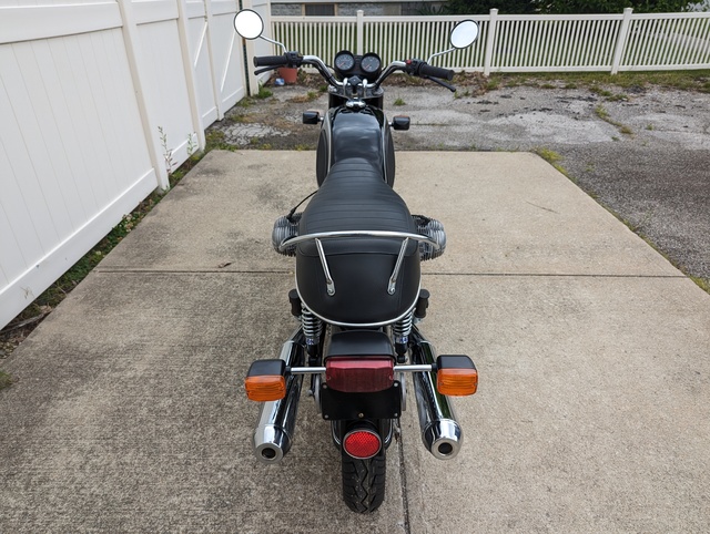 4970212 (16) 4970212 1976 BMW R90/6, BLACK. 10K SERVICE, NEW BATTERY, TIRES & EXHAUST, REBUILD FORKS, CARBS.