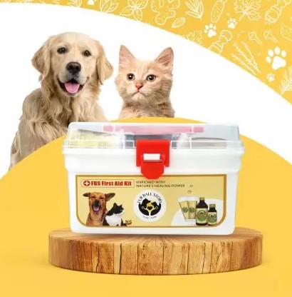 First Aid Kit For Dogs & Cats Picture Box