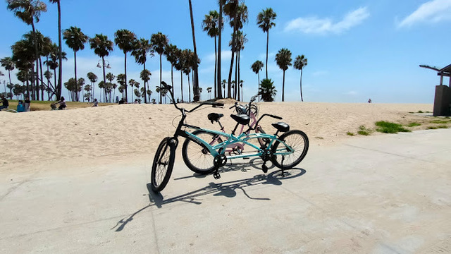 2022-08-07 Santa Monica Beach Bicycle Rentals