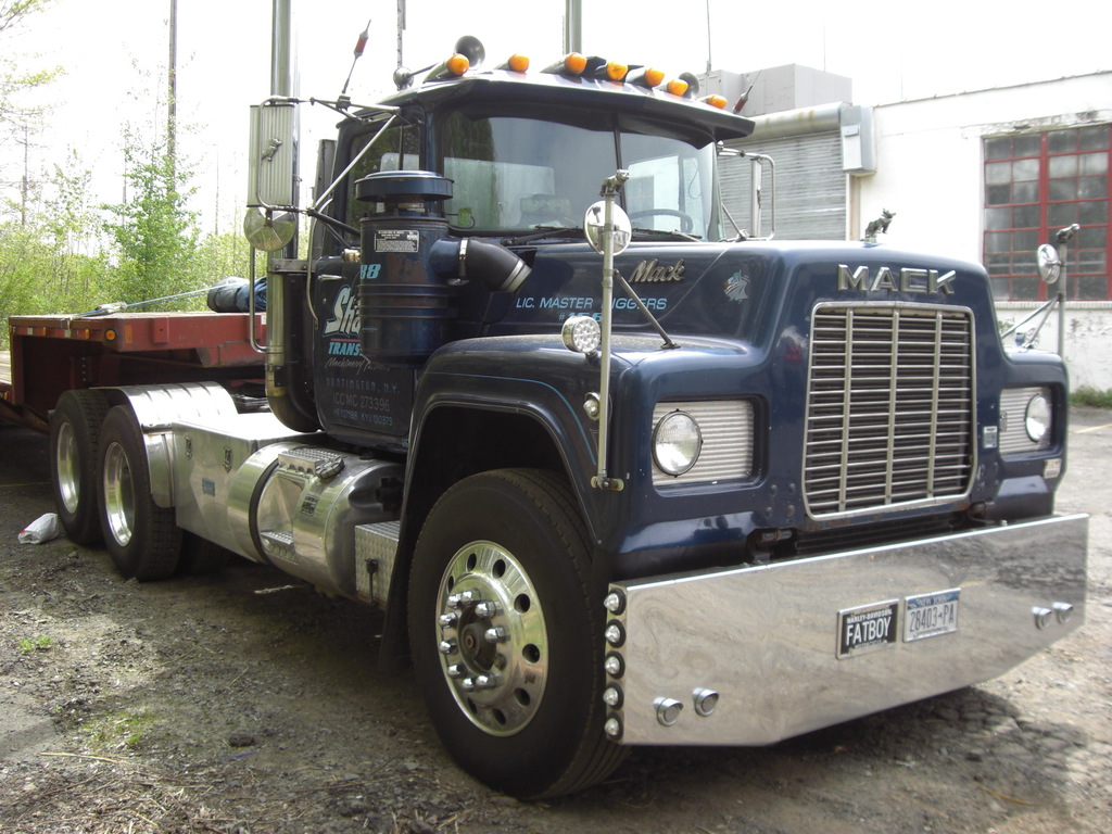 CIMG2537 - Trucks