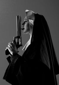 Lindsay Lohan - Gun-Licking Nun in Machete| Order  Poppins' shop