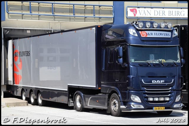 06-BFX-5 DAF 106 J en R Flowers-BorderMaker 2023