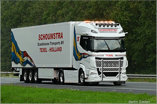 DSC 3436a-border Truckstar 2023