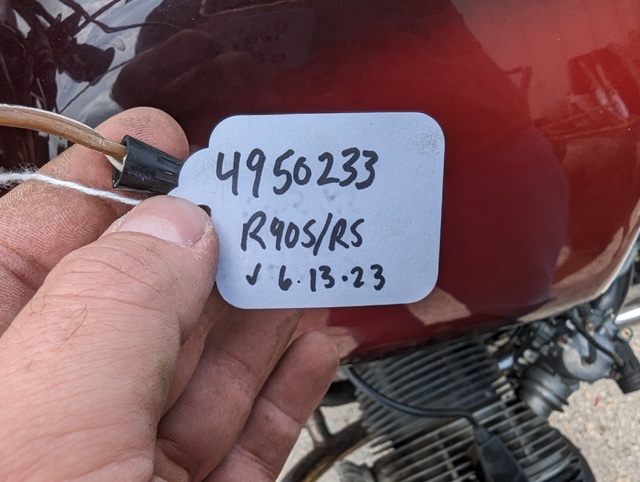 4950233 (2) 4950233 '76 R90S Red Smoke