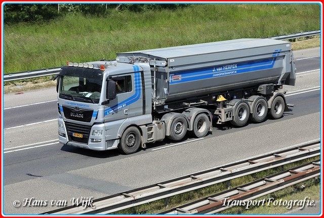 80-BNG-6  B-BorderMaker Kippers Bouwtransport