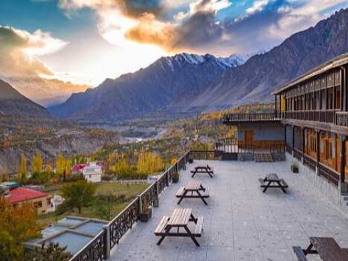 5 days Hunza trip Picture Box