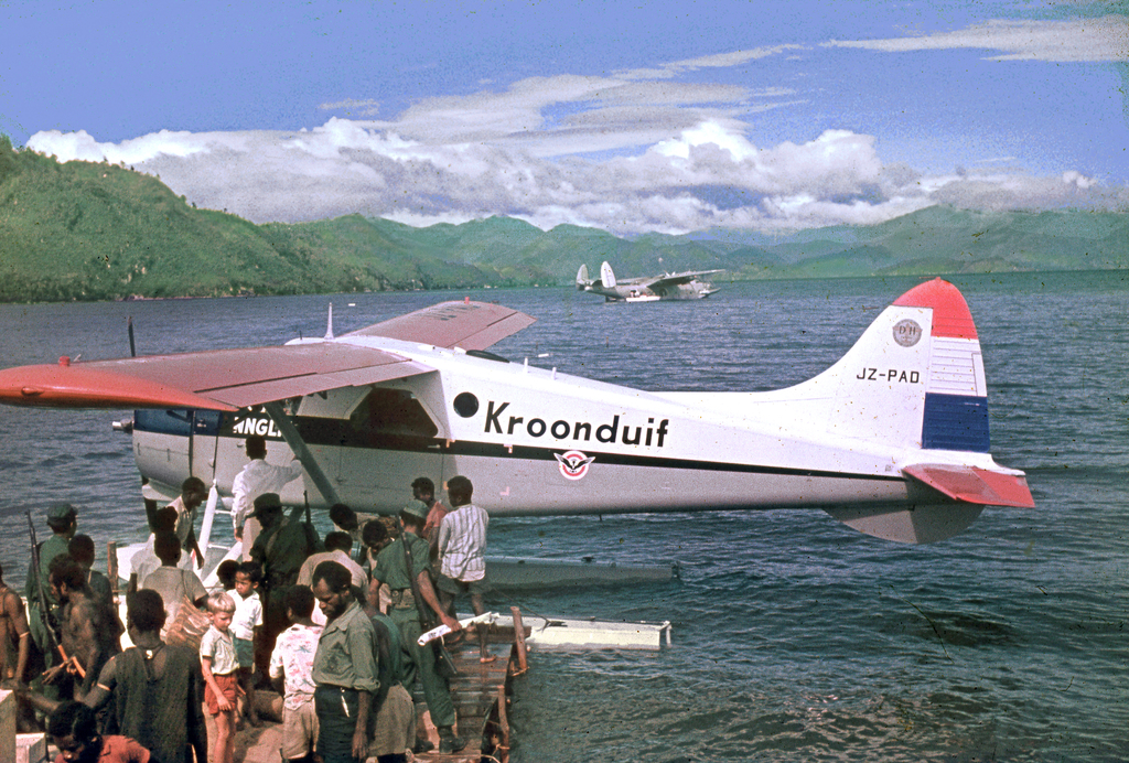 26105231547 9785610d89bbbbbb o - photoshop