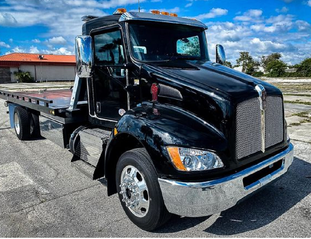 nyc-truck-one Towing Service NYC