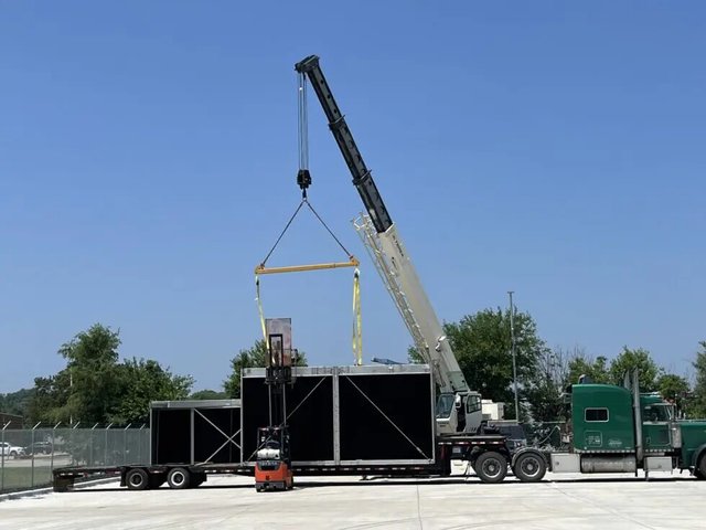 on-site lifting services kansas city Picture Box