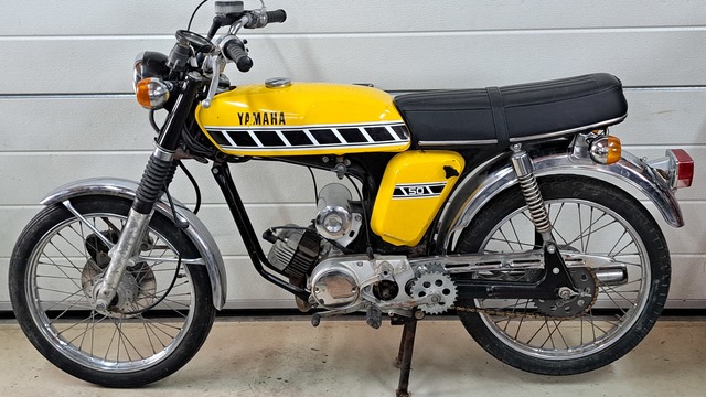 20240416 170231 1975 Kenny Roberts DX Competition Yellow