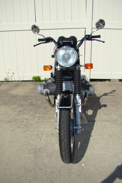 DSC03579 4963067 '75 R90/6, Black. Low Miles, 10 K Service