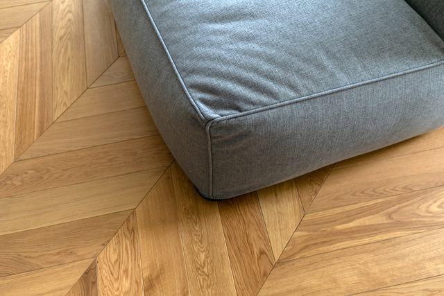 Exploring the Beauty of Light Oak LVT Flooring Carpets Online
