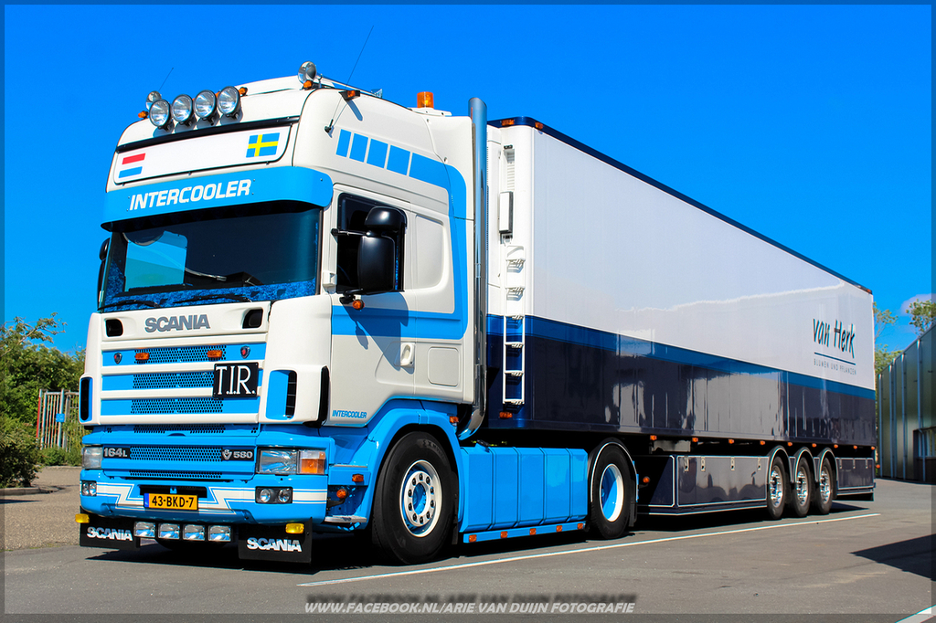 j (17)-BorderMaker - 