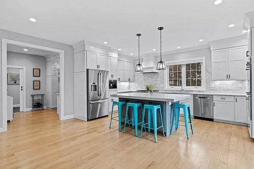 Kitchen remodeling services Aureli Construction