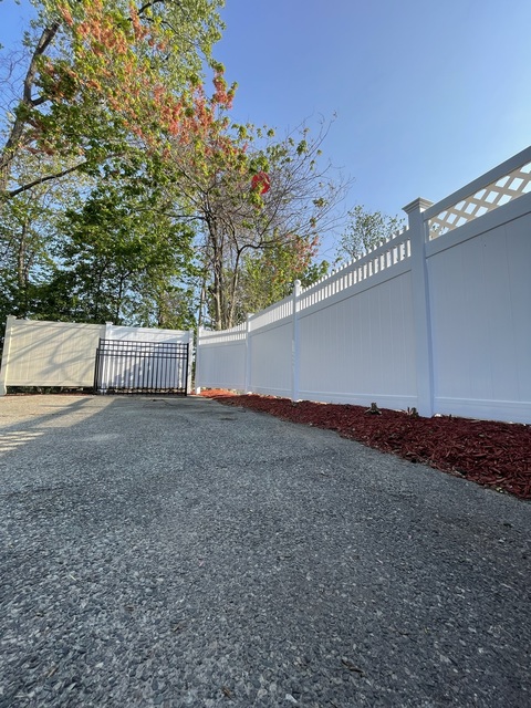 fence-installation-contractors-salem-new-hampshire Eagle Fencing