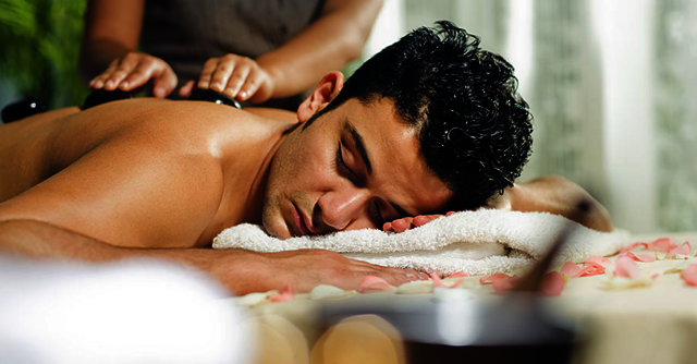 best-body-massage-in-Varanasi Experience the Best Body Massage in Varanasi at Global Spa and Salon