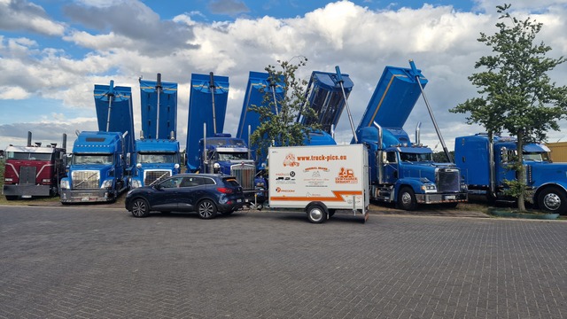 2024-07-06 19.24.15 US-Trucks Truck Meeting Oerle / Veldhoven #truckpicsfamily