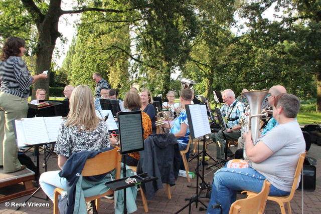 René Vriezen 20240711 011 Arnhems Fanfare Orkest Einde Seizoen Concert Roggeveenhof bij Quattro Musica do 11 jui 2024