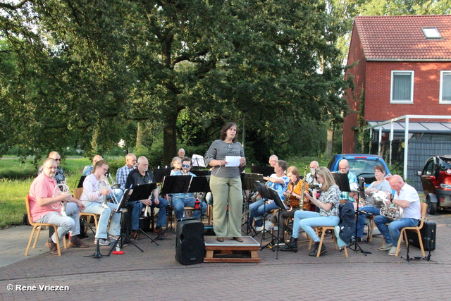 René Vriezen 20240711 045 Arnhems Fanfare Orkest Einde Seizoen Concert Roggeveenhof bij Quattro Musica do 11 jui 2024