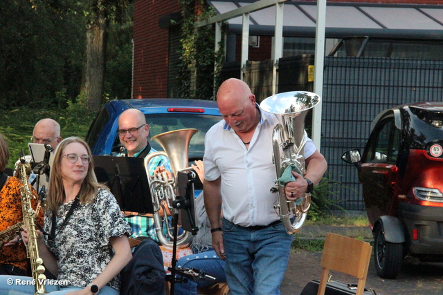 René Vriezen 20240711 057 Arnhems Fanfare Orkest Einde Seizoen Concert Roggeveenhof bij Quattro Musica do 11 jui 2024