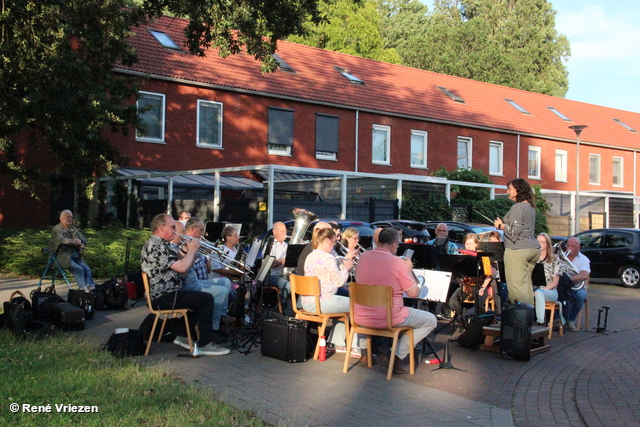 René Vriezen 20240711 063 Arnhems Fanfare Orkest Einde Seizoen Concert Roggeveenhof bij Quattro Musica do 11 jui 2024