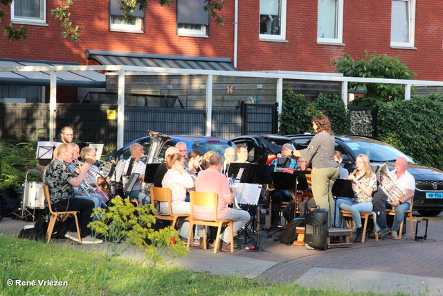 René Vriezen 20240711 074 Arnhems Fanfare Orkest Einde Seizoen Concert Roggeveenhof bij Quattro Musica do 11 jui 2024