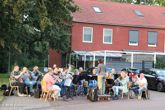 René Vriezen 20240711 157 Arnhems Fanfare Orkest Einde Seizoen Concert Roggeveenhof bij Quattro Musica do 11 jui 2024