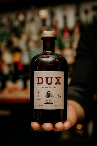 duxbar bar cocktail DUX - Gin & Cocktail Bar Barcelona