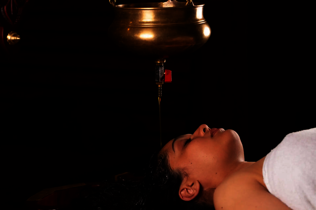 shirodhara Picture Box