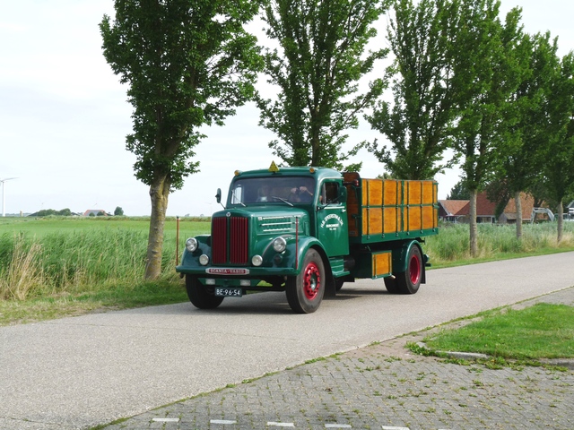 P1160461 Tourtocht Friese Oldtimers juli 2023