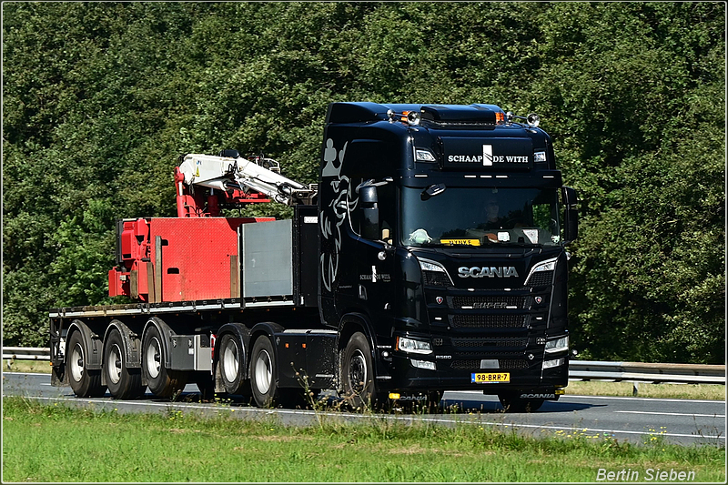 DSC 3877-border - 13-06-2024