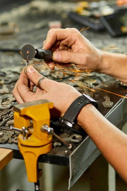 cerrajeria-cenicientos Cerrajeros Madrid JVM