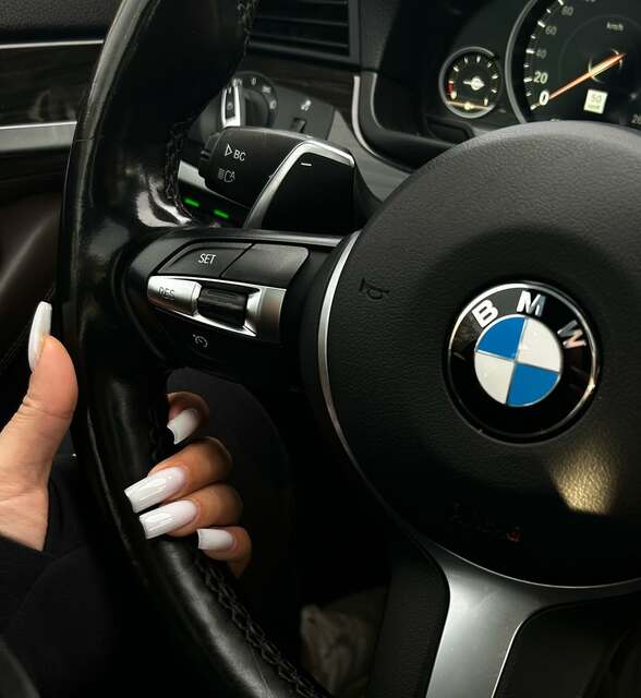 East Toronto #Russianmanicure 15%off with Ksenia Picture Box