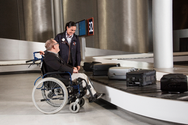 Air-France-assistance-passengers-with-reduced-mobi Picture Box