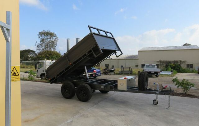 tipping-trailers-1 Picture Box