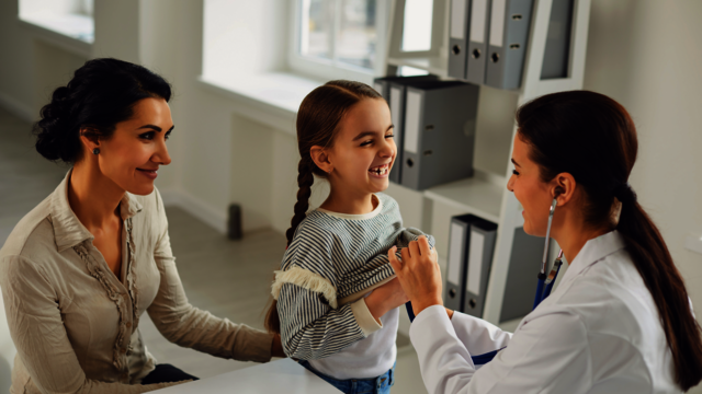 www (2) Book the Best Child Specialist in Nagpur – Dr. Utsav Sir at Your Service