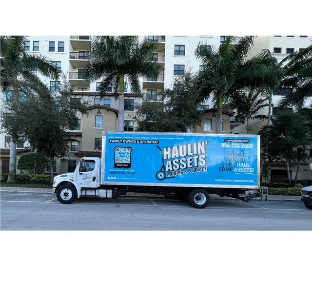 1290X1190 Banner2 Haulins assets moving Picture Box